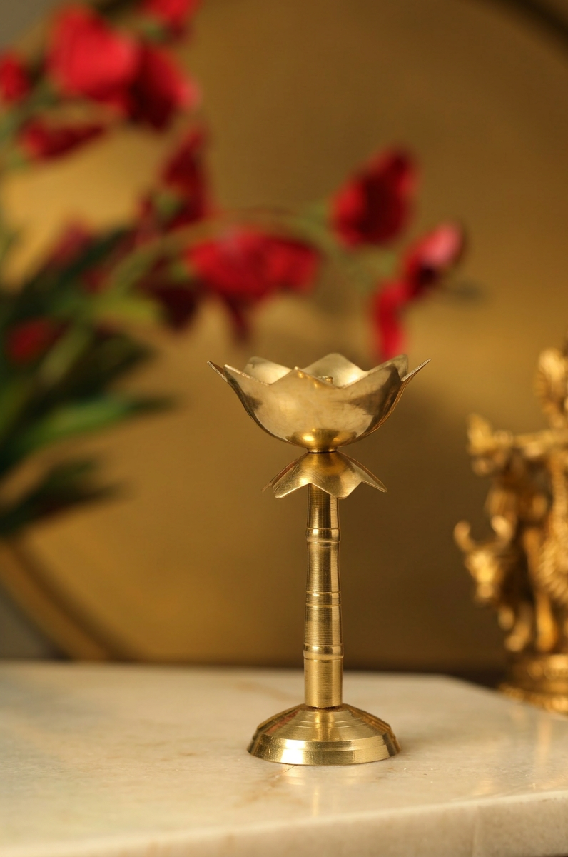 Brass Diya lamp 4.5 Inch 1 Brass Diya lamp 4.5 Inch