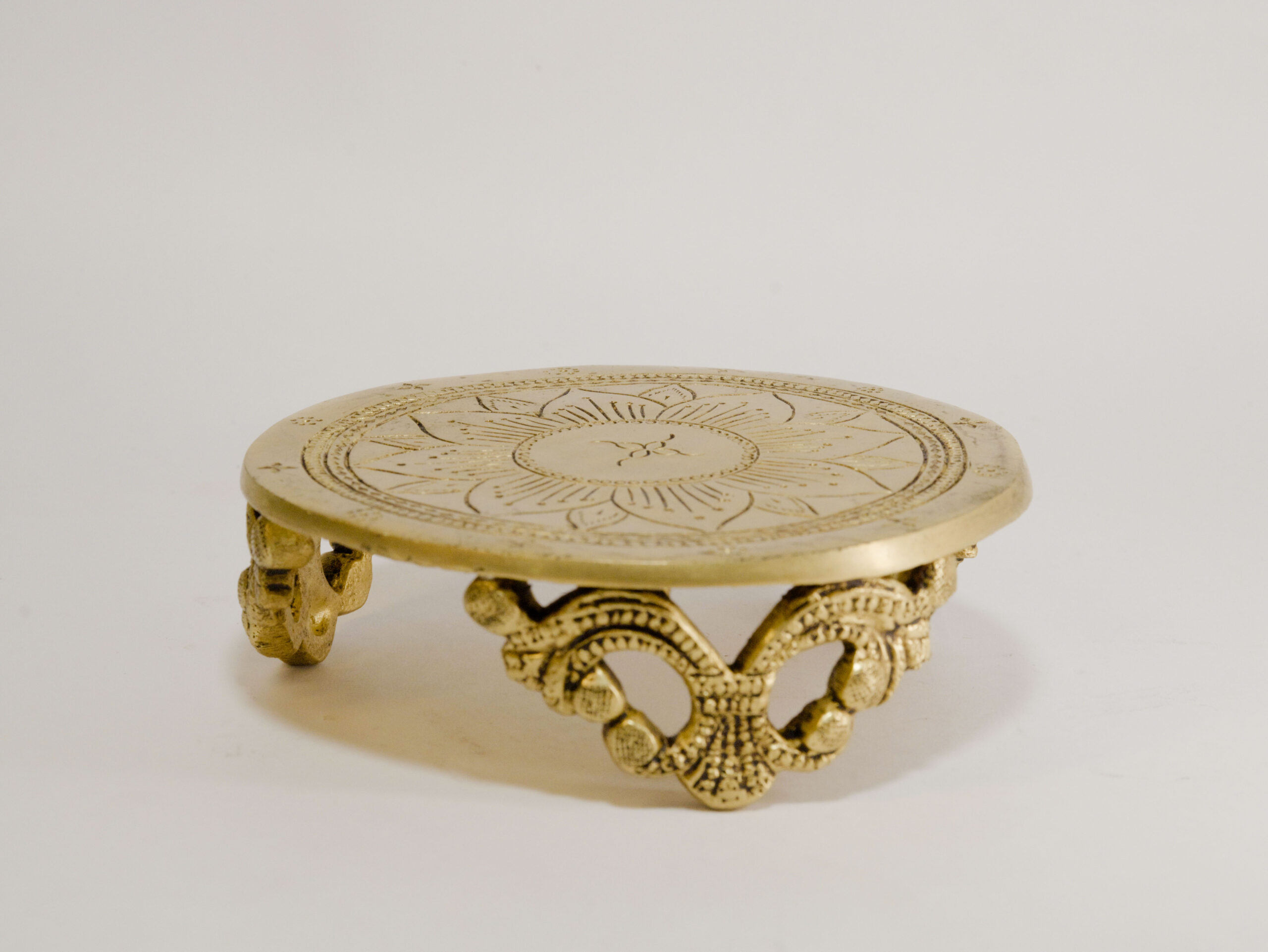 Brass Lotus Table 5 Inch 2 Brass Lotus Table 5 Inch - Image 2